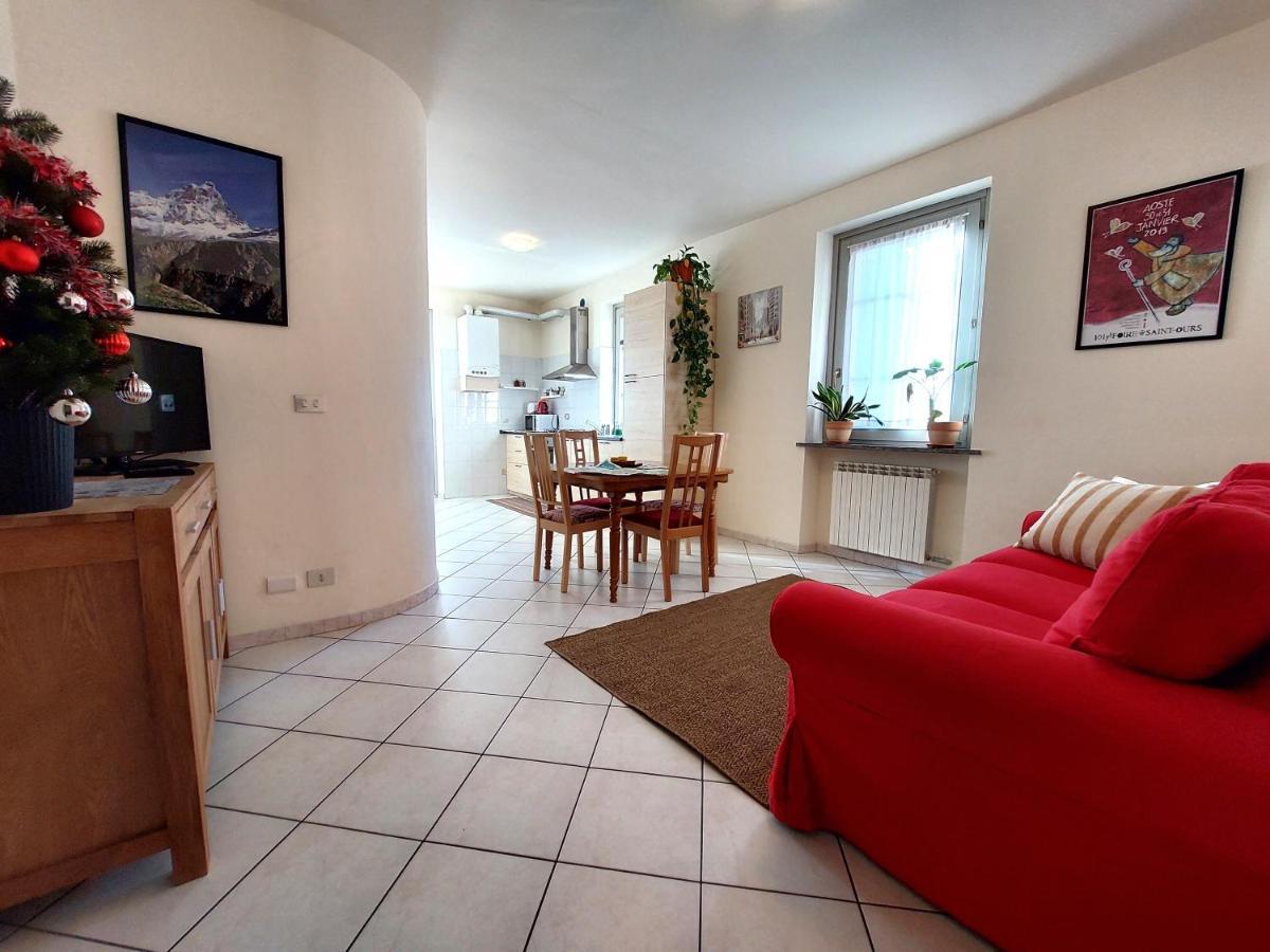 Casa Alpina - *